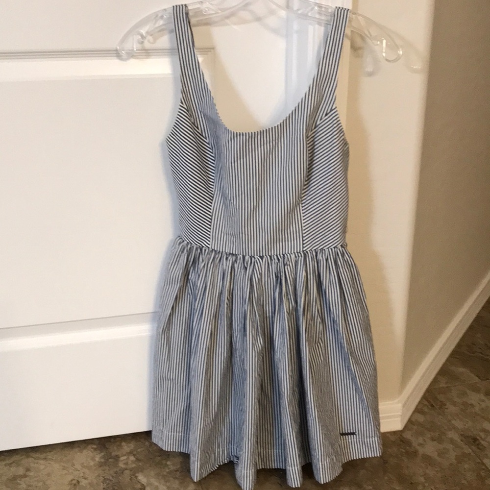 Abercrombie striped navy/white dress size S
